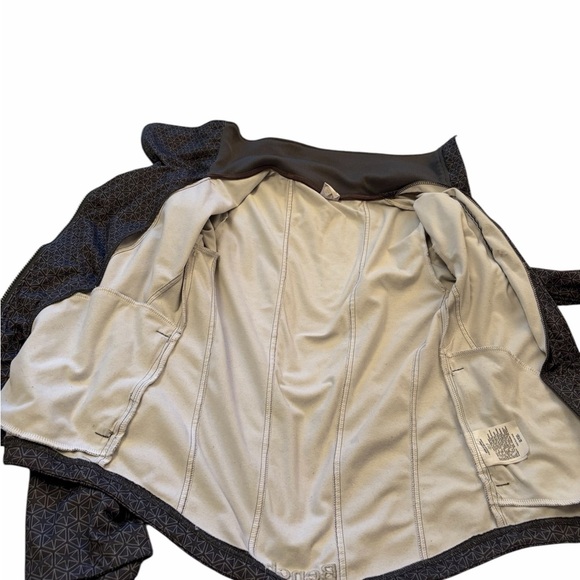 Bench Women's Asymmetric Zip-Up Jacket-Size Medium-Zip up-Embroidered Logo - Picture 5 of 13